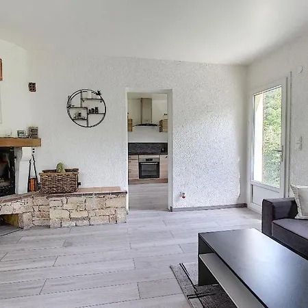 Appartement Confortable Apartment *
